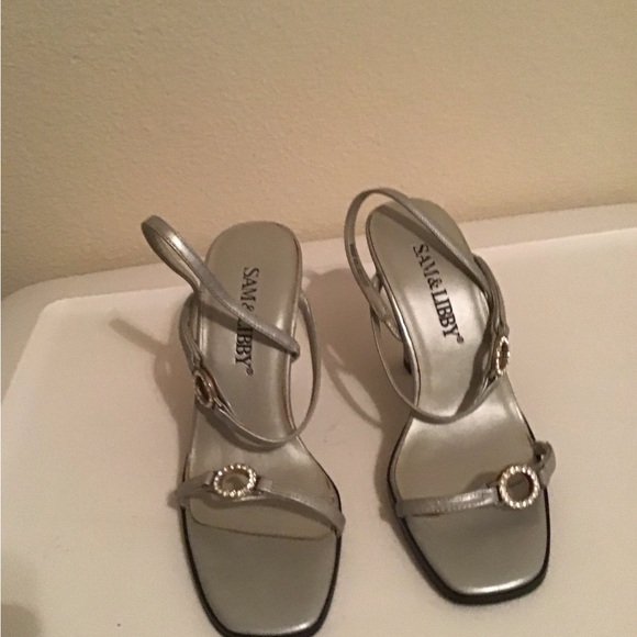 Sam & Libby vintage strap shoes - Picture 3 of 4